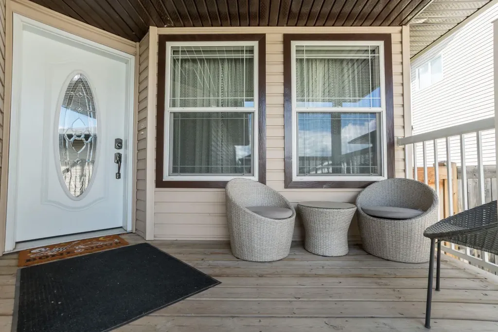 12614 106 Street Grande Prairie AB T8V 2M3