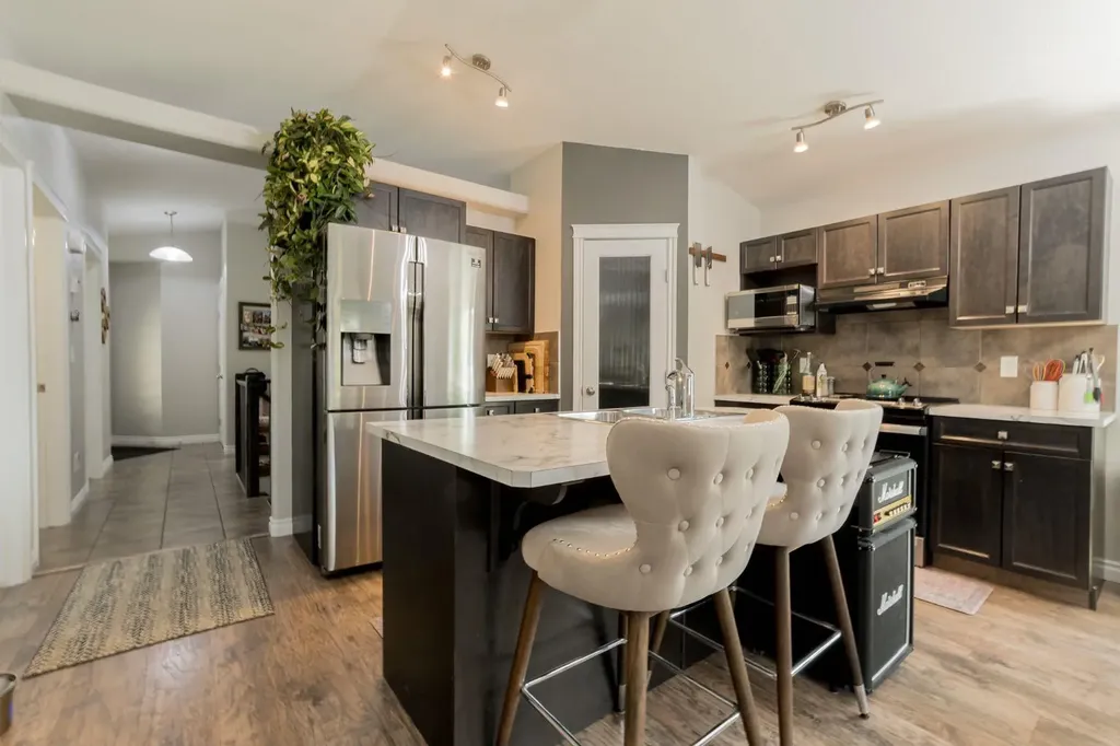 12614 106 Street Grande Prairie AB T8V 2M3