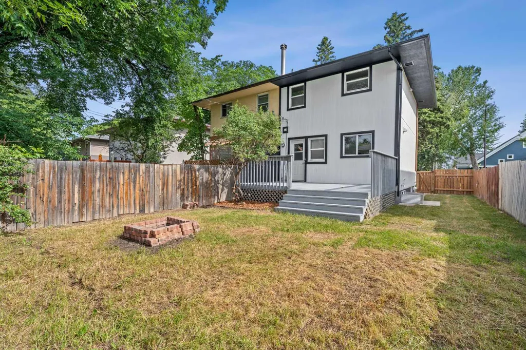 3020 15 Avenue SW Calgary AB T3C 0Y6