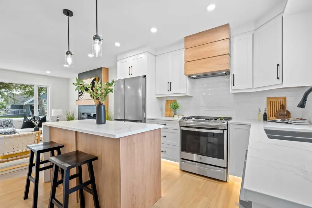 3020 15 Avenue SW Calgary AB T3C 0Y6