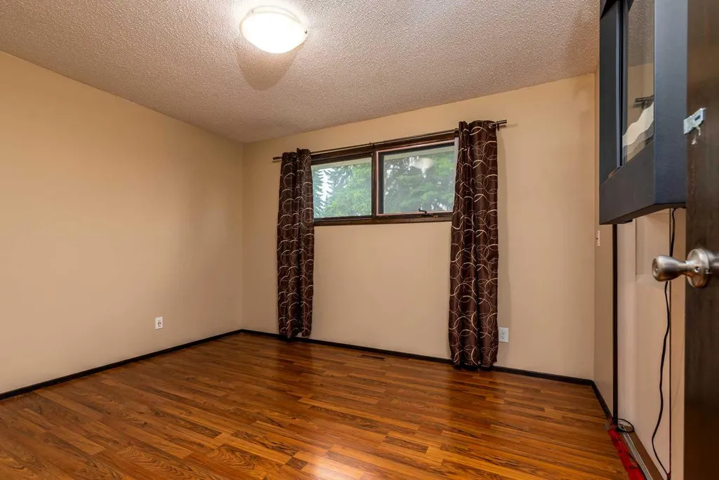 108 3 Avenue W Neilburg SK S0M 2C0