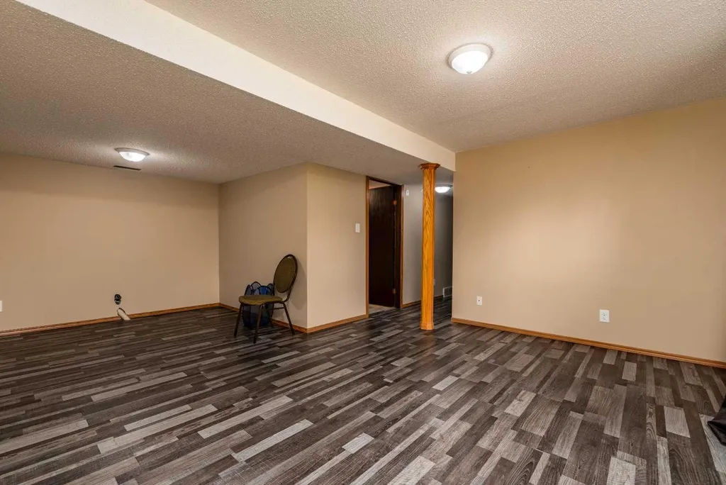 108 3 Avenue W Neilburg SK S0M 2C0