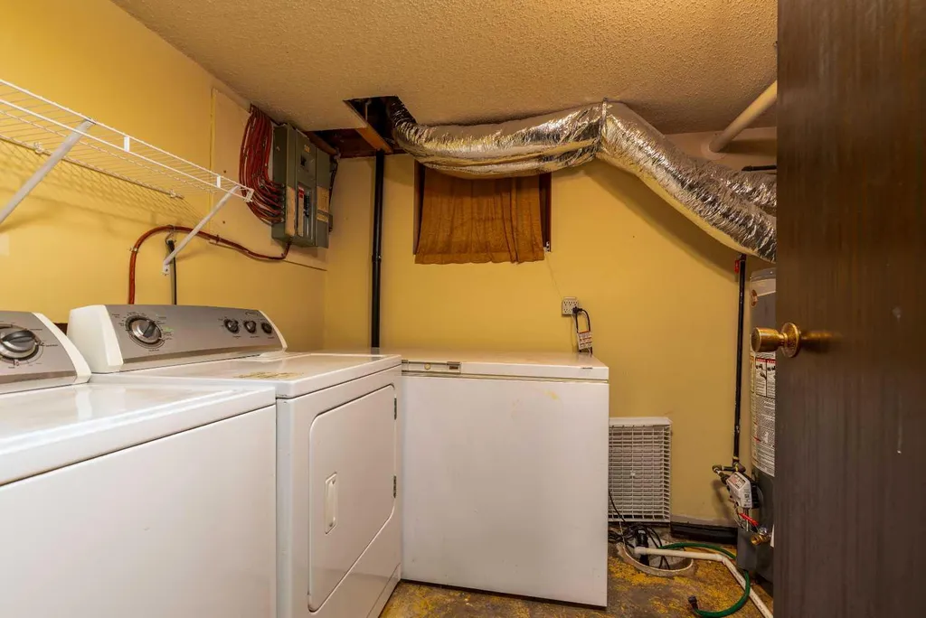 108 3 Avenue W Neilburg SK S0M 2C0