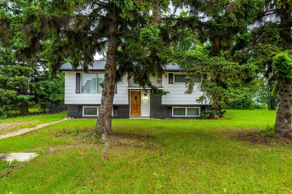 108 3 Avenue W Neilburg SK S0M 2C0