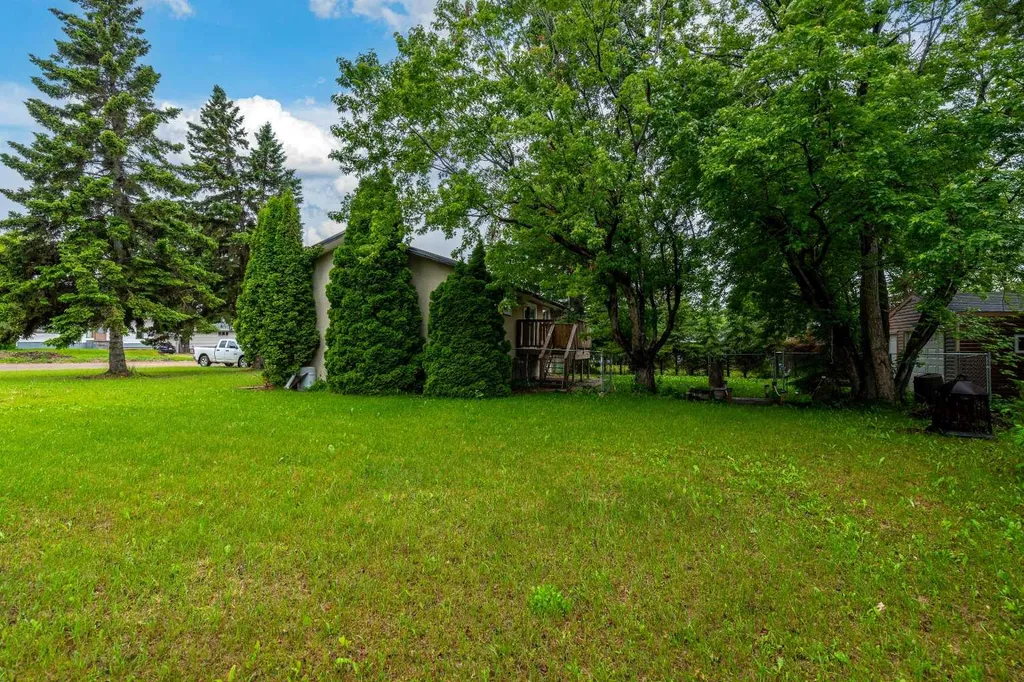 108 3 Avenue W Neilburg SK S0M 2C0