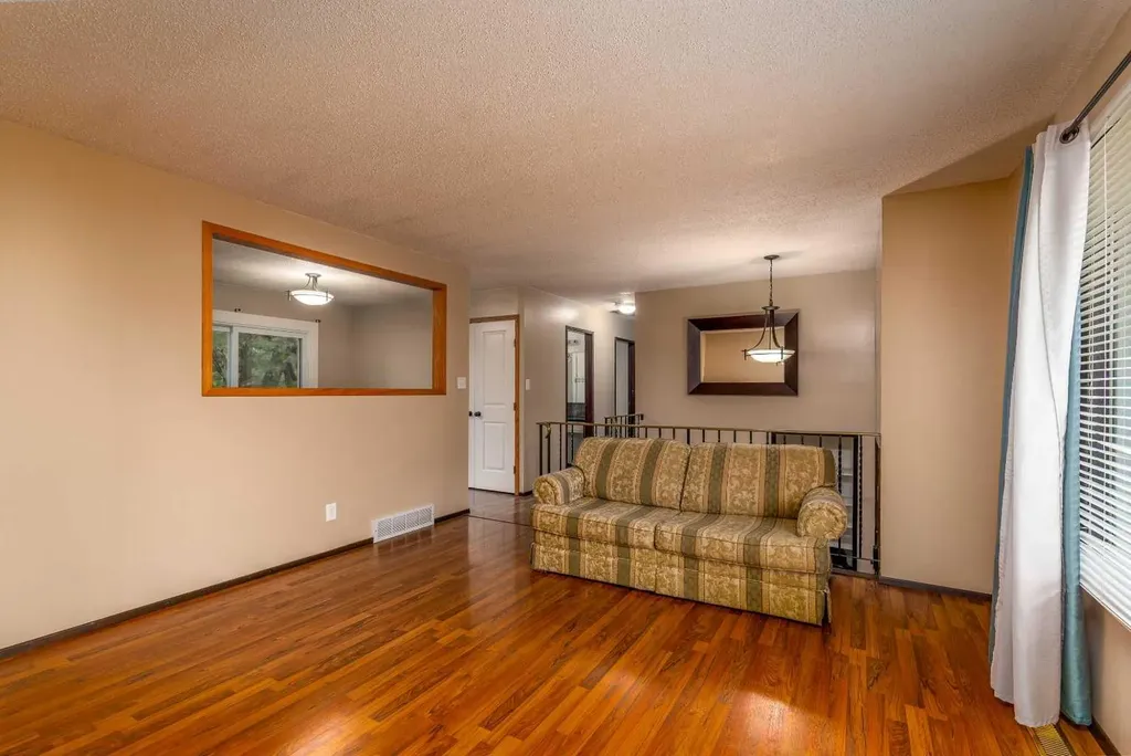 108 3 Avenue W Neilburg SK S0M 2C0