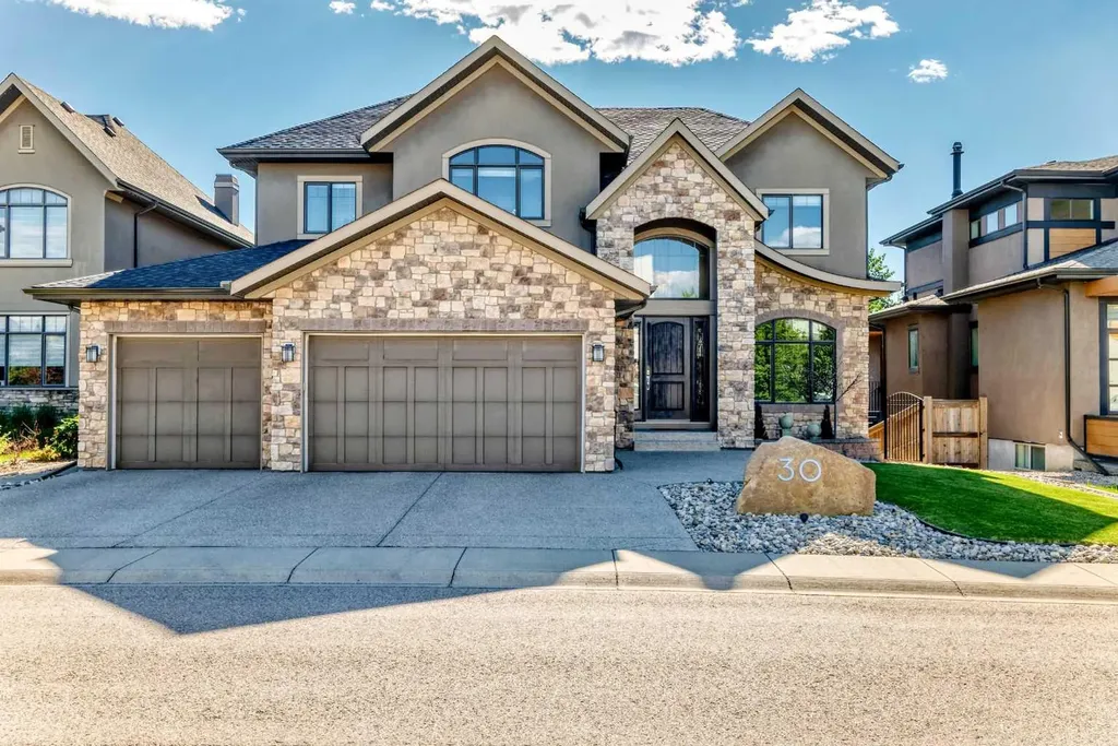 30 Wexford Way SW Calgary AB T3H 0H1
