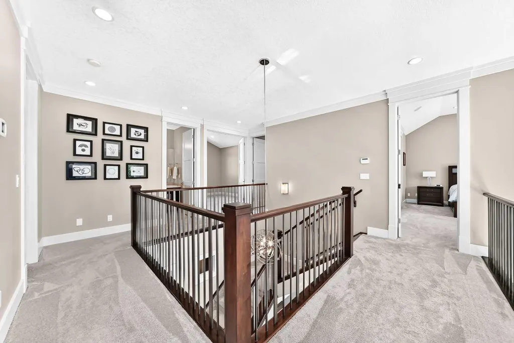 30 Wexford Way SW Calgary AB T3H 0H1