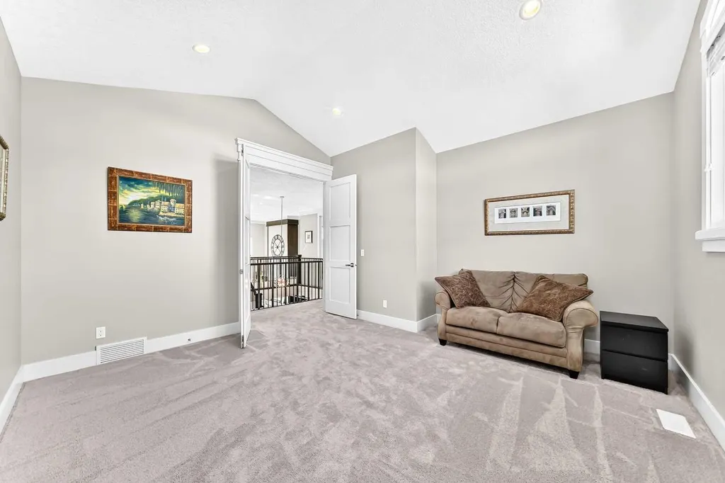 30 Wexford Way SW Calgary AB T3H 0H1