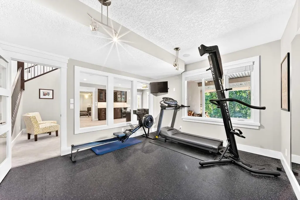 30 Wexford Way SW Calgary AB T3H 0H1