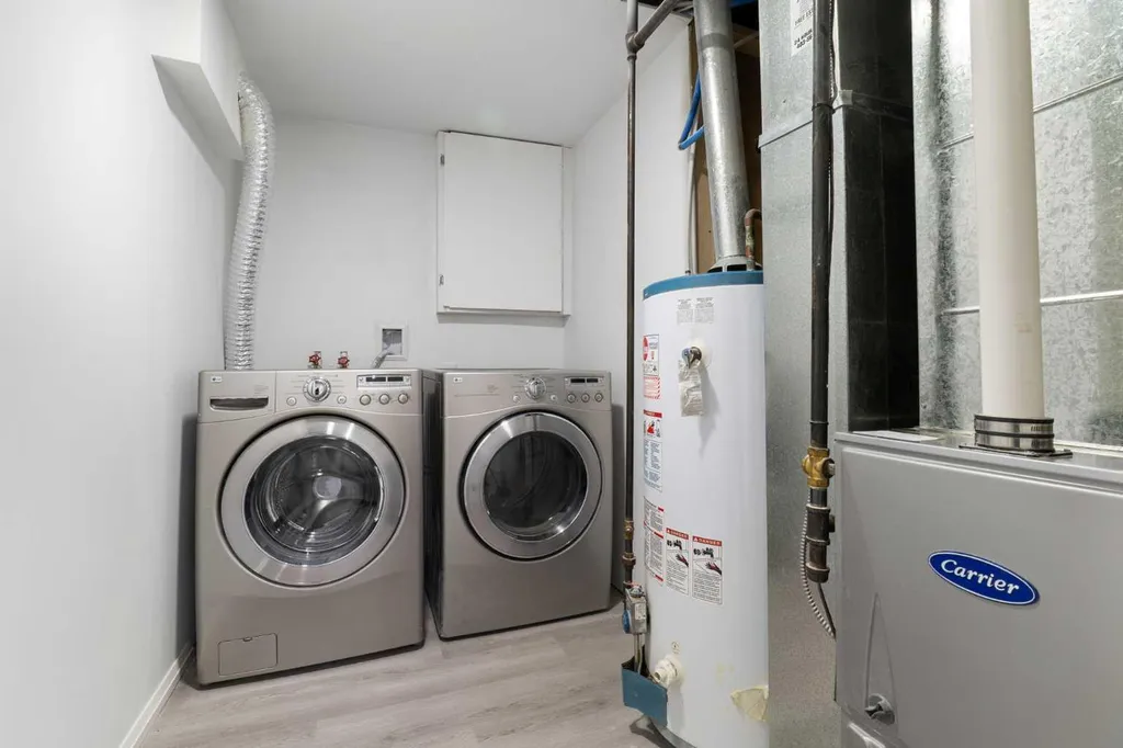 3504 33 Street SE Calgary AB t2b2c2