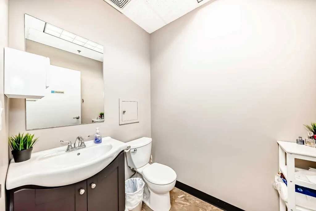 11420 27 Street SE Calgary AB T2Z3R6