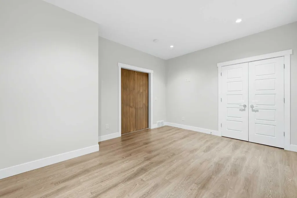 129 Kingsbury Close SE Airdrie AB T4A 0R4