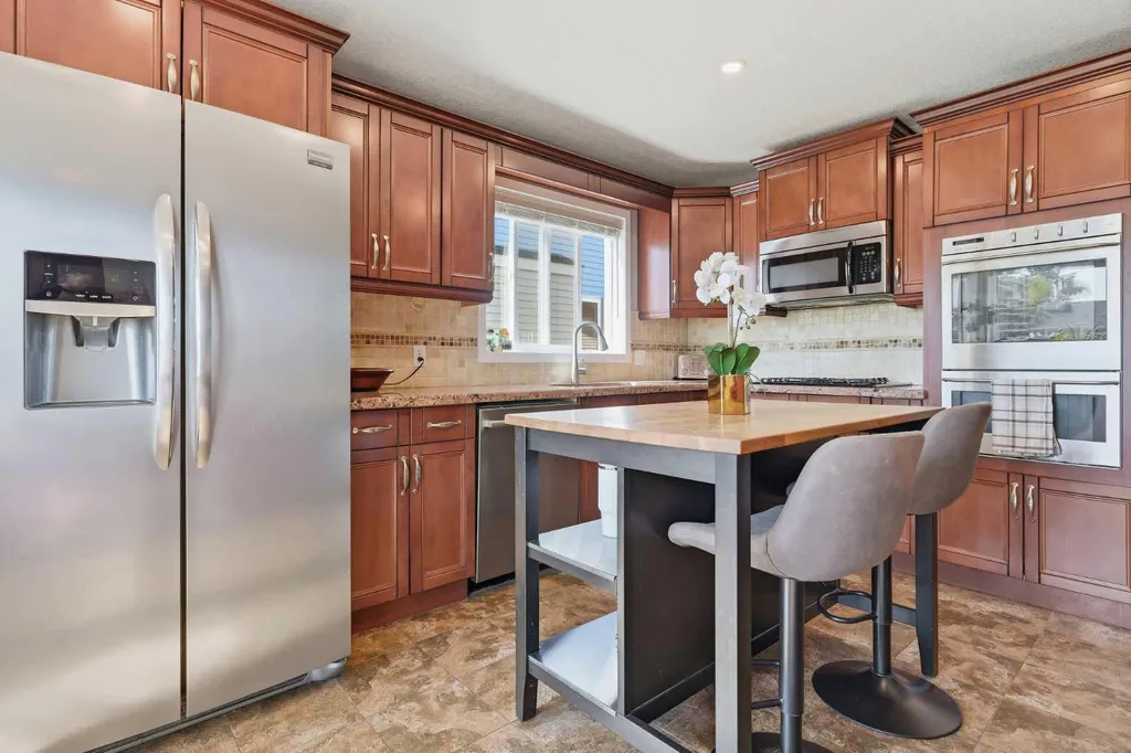 163 Macewan Meadow Way NW Calgary AB T3K 3J1