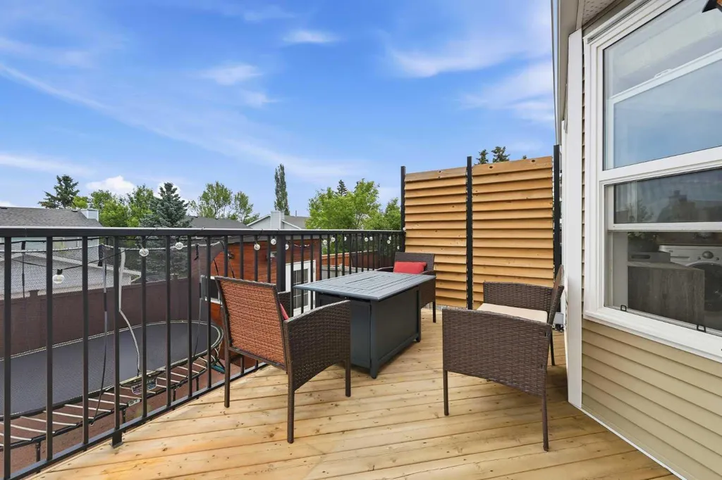 163 Macewan Meadow Way NW Calgary AB T3K 3J1