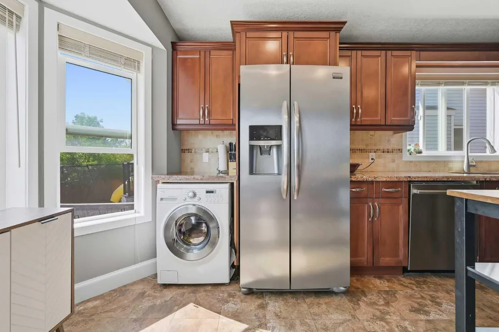 163 Macewan Meadow Way NW Calgary AB T3K 3J1
