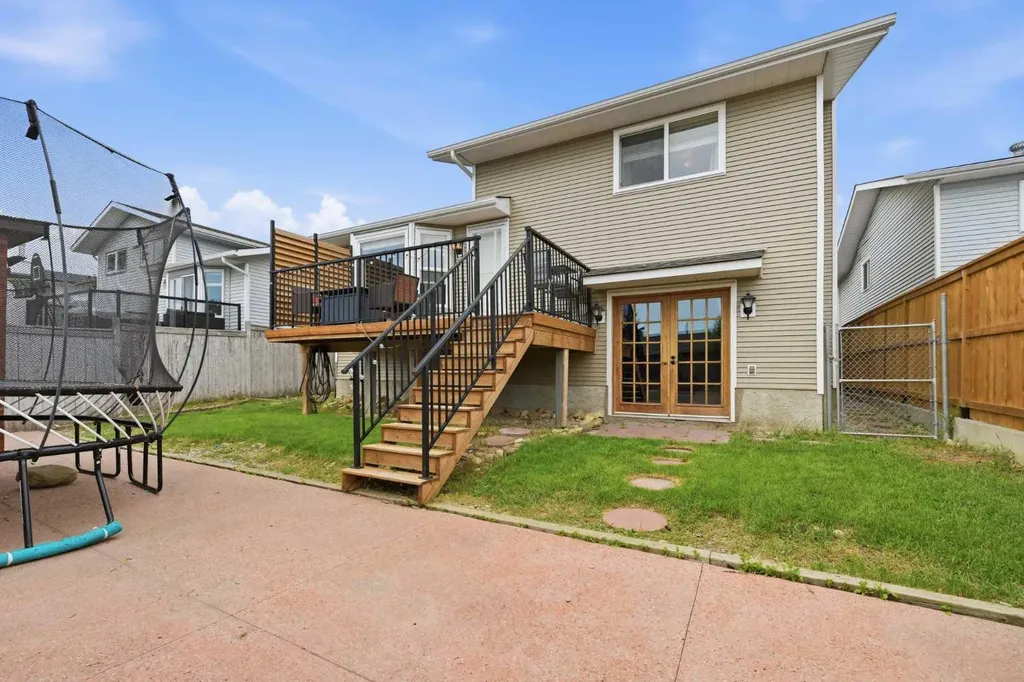 163 Macewan Meadow Way NW Calgary AB T3K 3J1