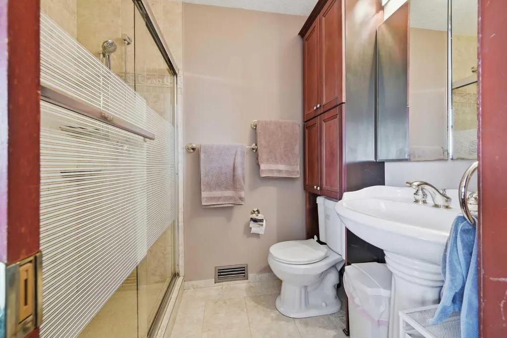 163 Macewan Meadow Way NW Calgary AB T3K 3J1