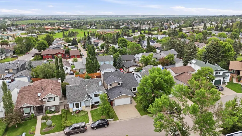 163 Macewan Meadow Way NW Calgary AB T3K 3J1