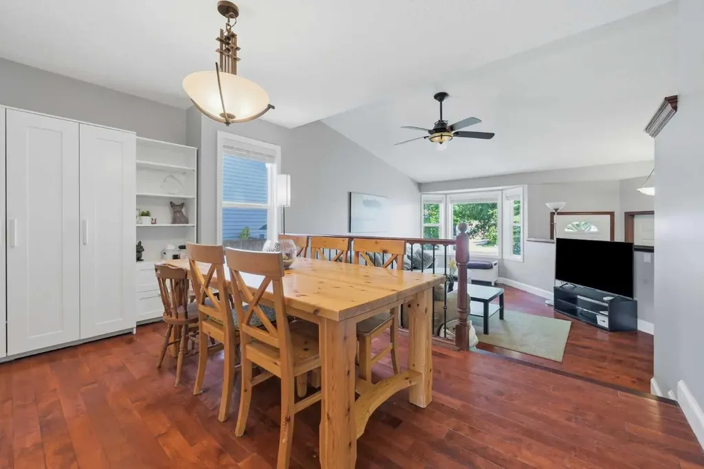 163 Macewan Meadow Way NW Calgary AB T3K 3J1