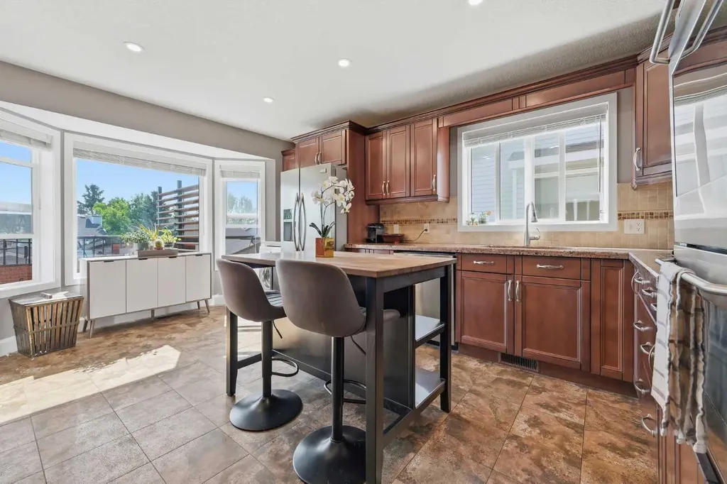 163 Macewan Meadow Way NW Calgary AB T3K 3J1