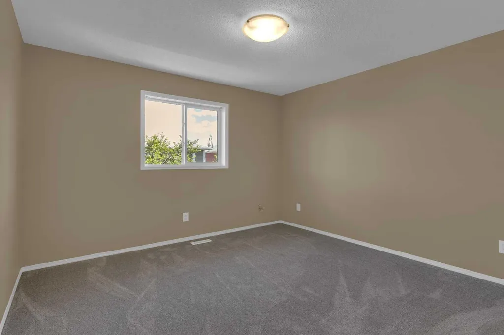 800 Yankee Valley Boulevard SE Airdrie AB T4A2L2