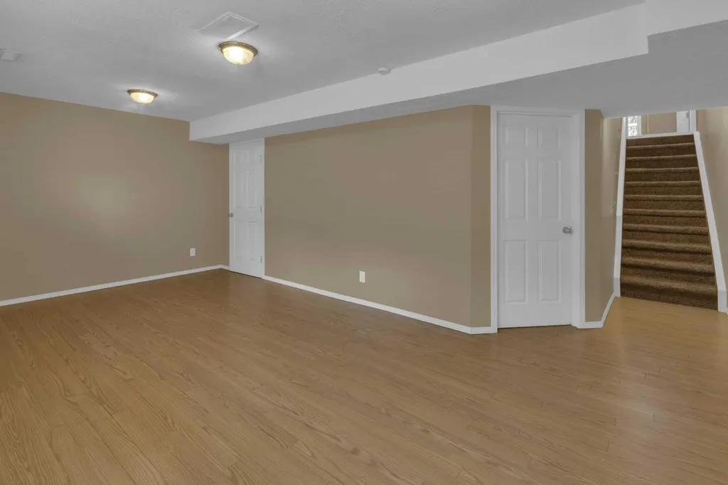 800 Yankee Valley Boulevard SE Airdrie AB T4A2L2