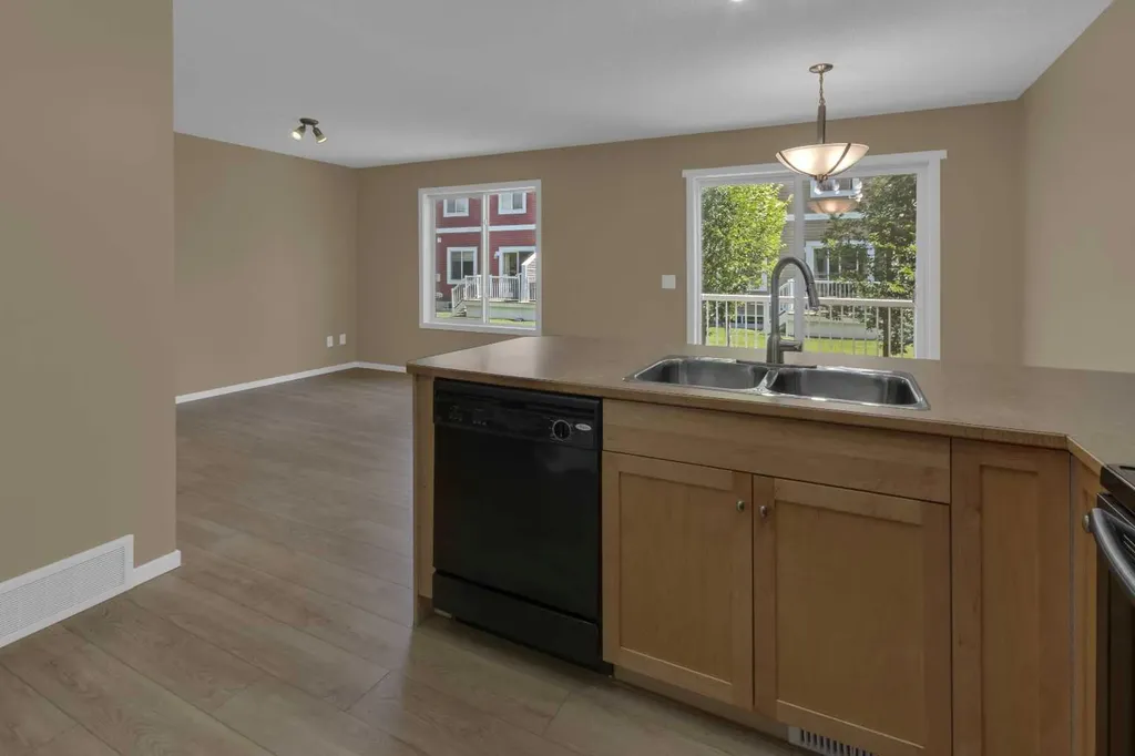 800 Yankee Valley Boulevard SE Airdrie AB T4A2L2