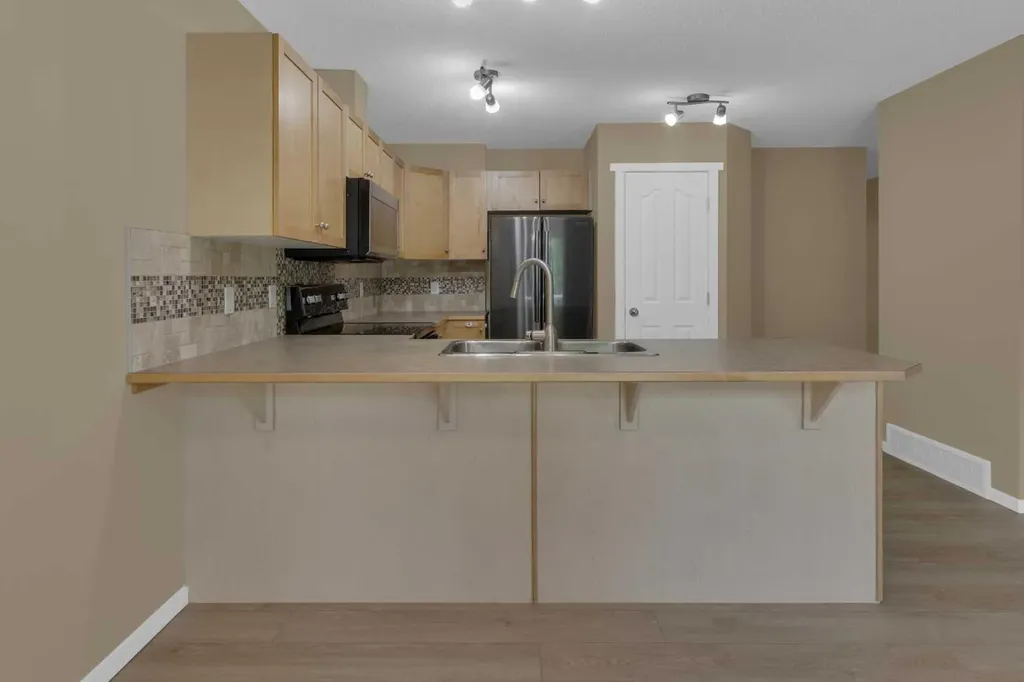 800 Yankee Valley Boulevard SE Airdrie AB T4A2L2