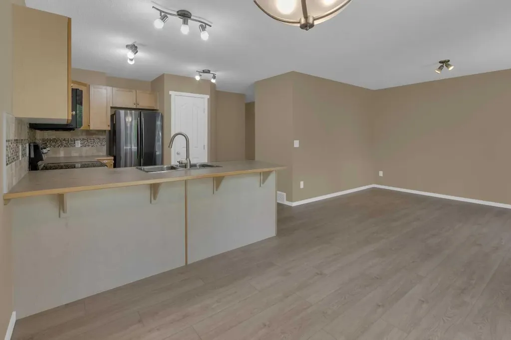 800 Yankee Valley Boulevard SE Airdrie AB T4A2L2