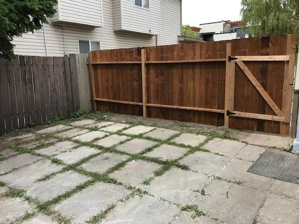 2715 14 Avenue SE Calgary AB T2A 0J7