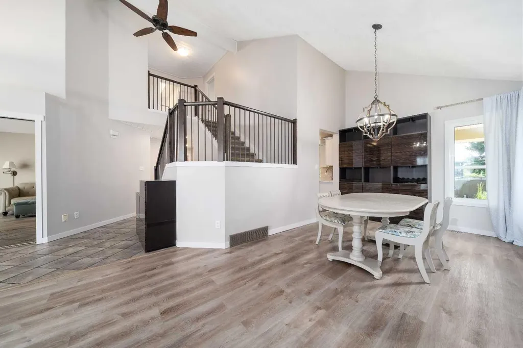 11 Taylor Crescent SE Medicine Hat AB T1B3X5