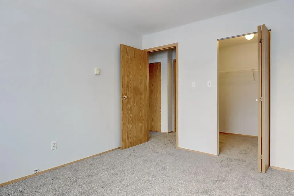 11018 106 Avenue Grande Prairie AB T8V 7T3