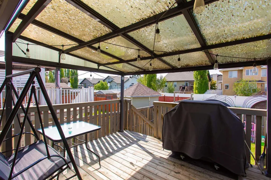 71 Vanier Drive Red Deer AB T4R 0G3
