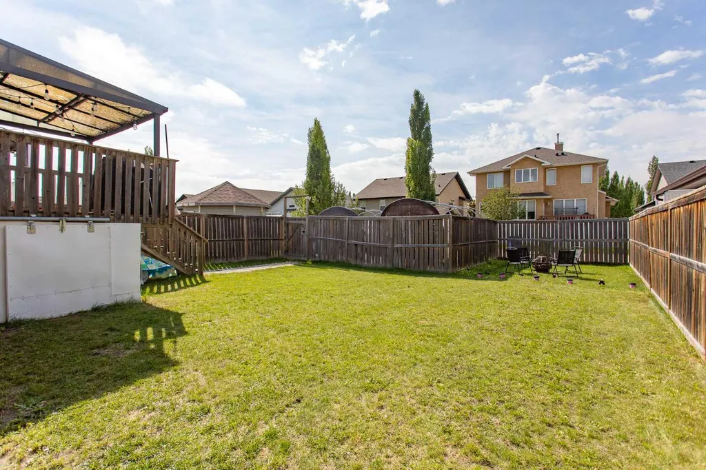 71 Vanier Drive Red Deer AB T4R 0G3