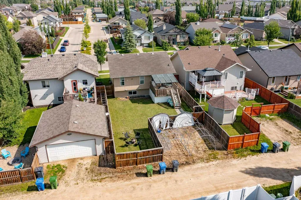 71 Vanier Drive Red Deer AB T4R 0G3