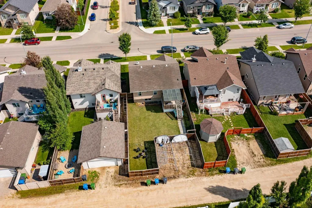 71 Vanier Drive Red Deer AB T4R 0G3