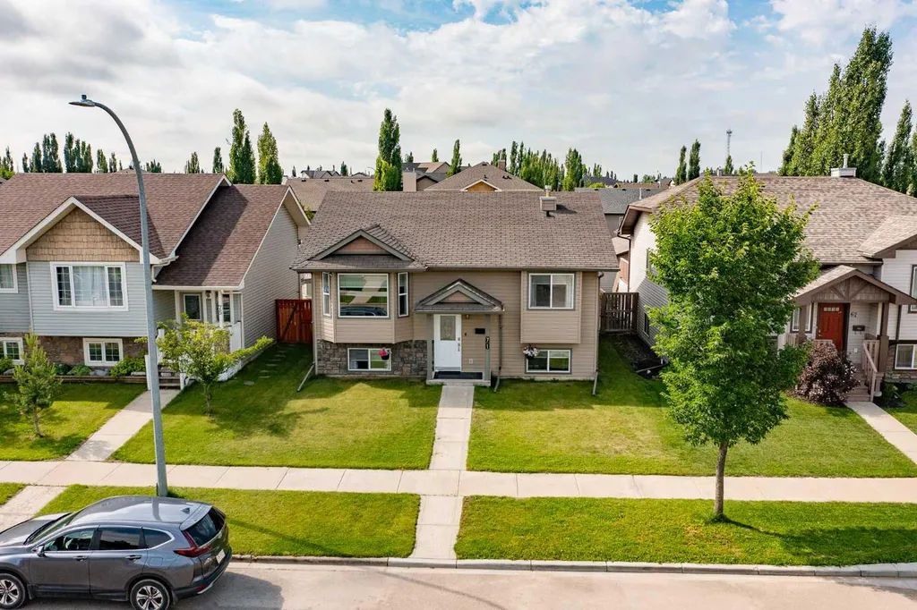 71 Vanier Drive Red Deer AB T4R 0G3