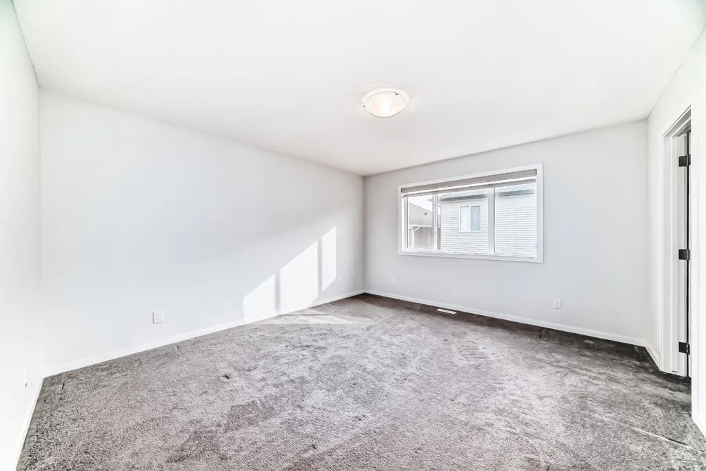140 Carringham Road NW Calgary AB T3P1V3