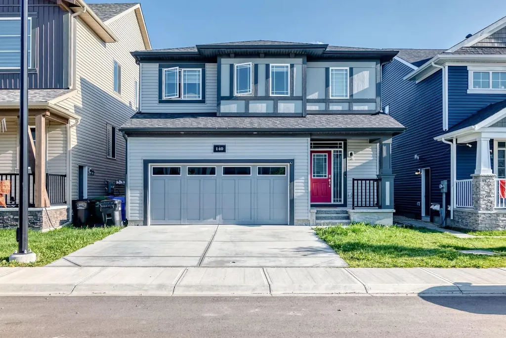 140 Carringham Road NW Calgary AB T3P1V3