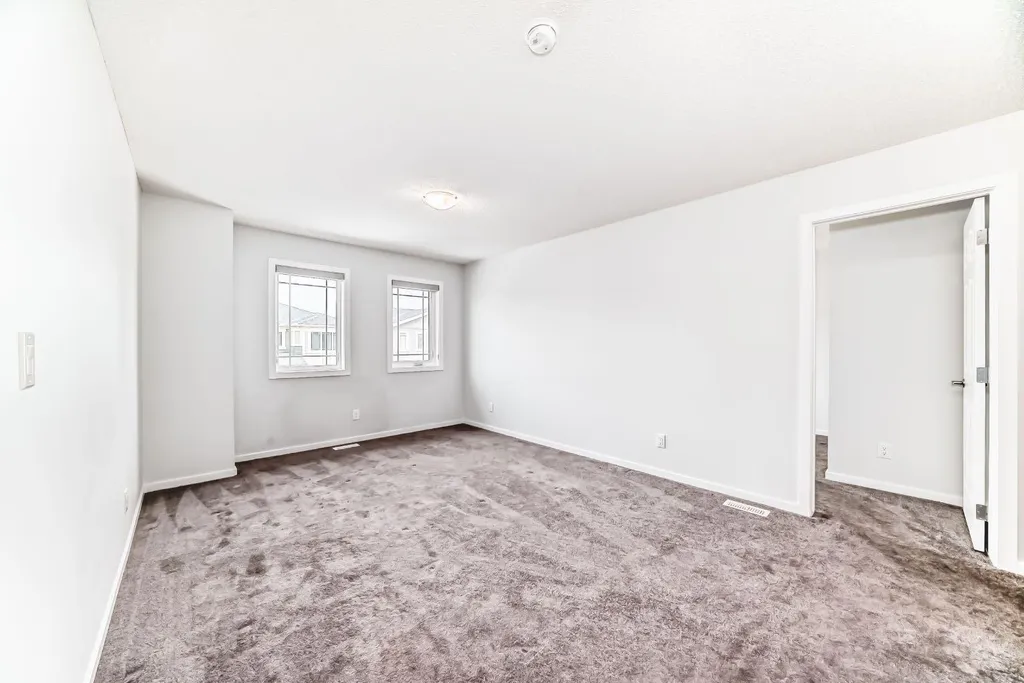 140 Carringham Road NW Calgary AB T3P1V3