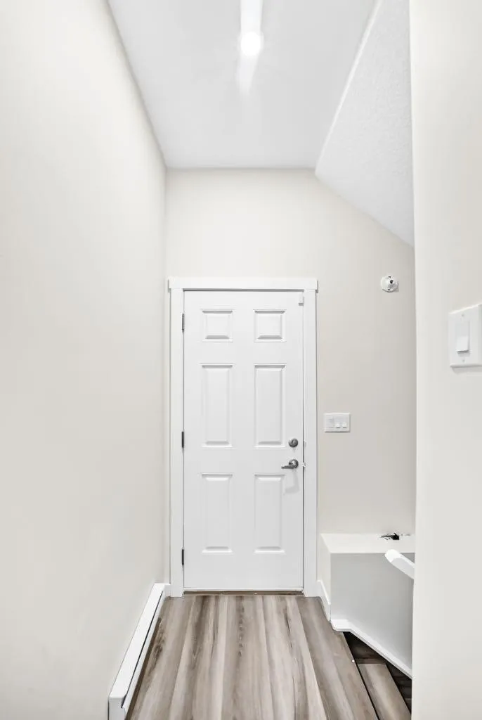 140 Carringham Road NW Calgary AB T3P1V3