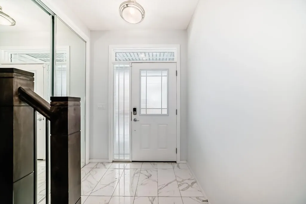 140 Carringham Road NW Calgary AB T3P1V3