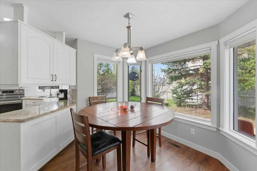 13919 Evergreen Street SW Calgary AB T2Y2X4