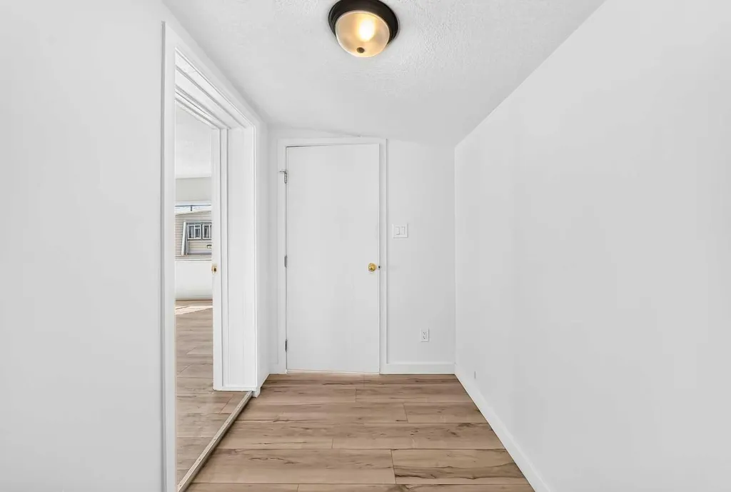 2106 50 Street SE Calgary AB T2B 1M7