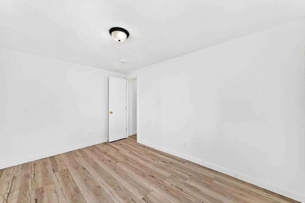 2106 50 Street SE Calgary AB T2B 1M7