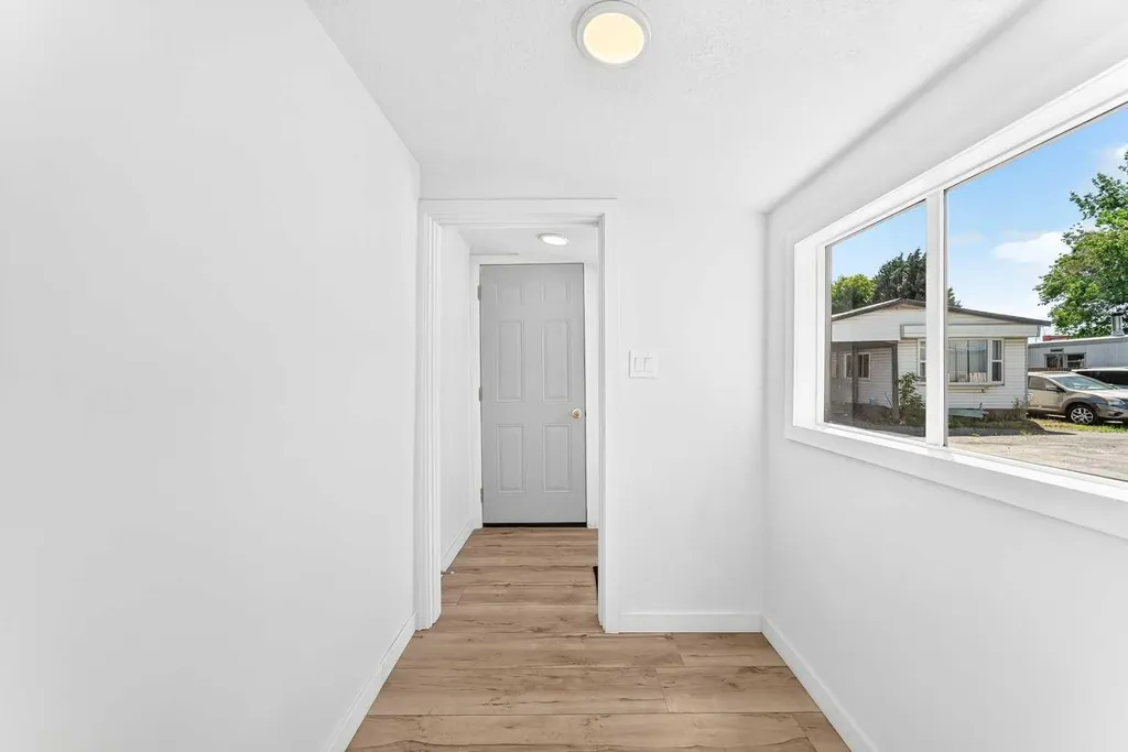 2106 50 Street SE Calgary AB T2B 1M7