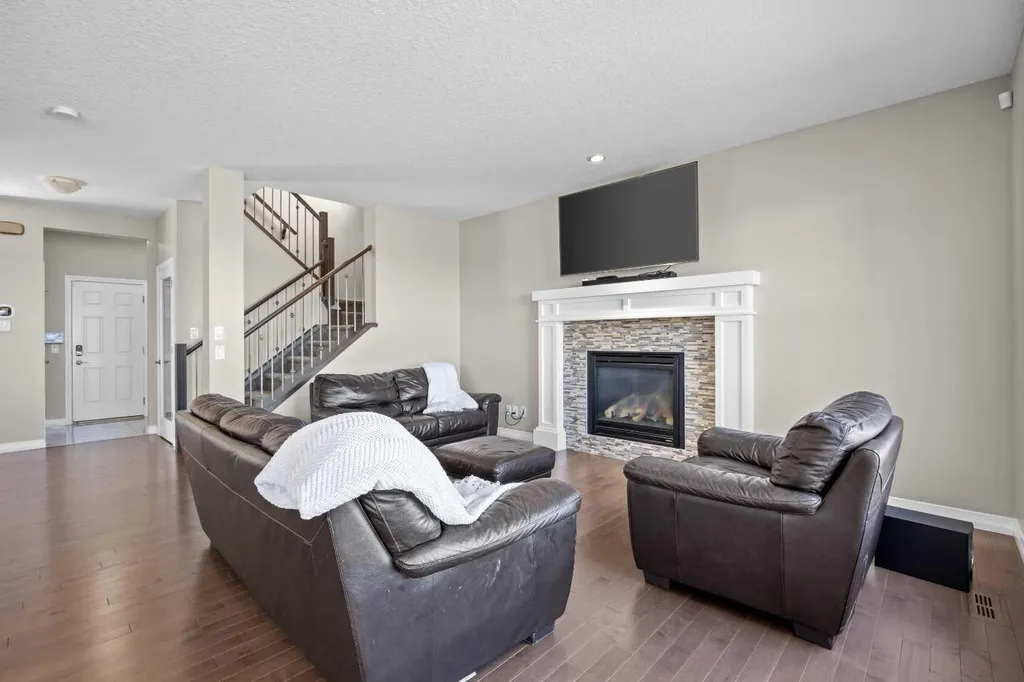 27 Mahogany Crescent SE Calgary AB T3M 2K6