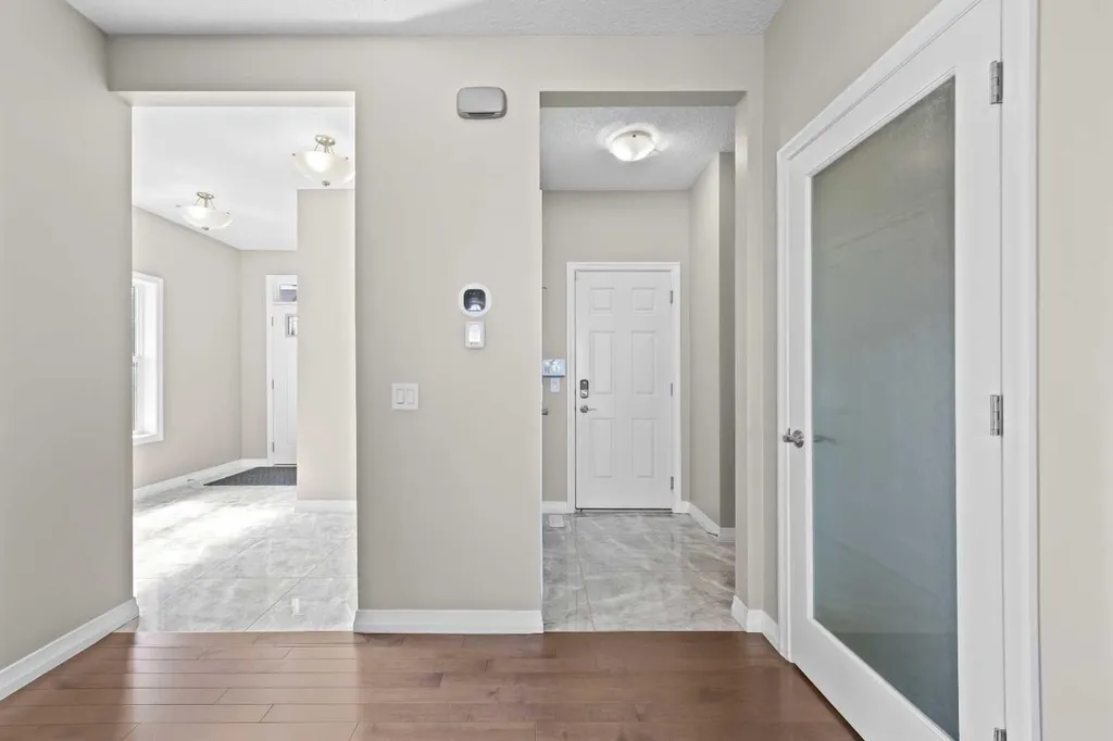 27 Mahogany Crescent SE Calgary AB T3M 2K6