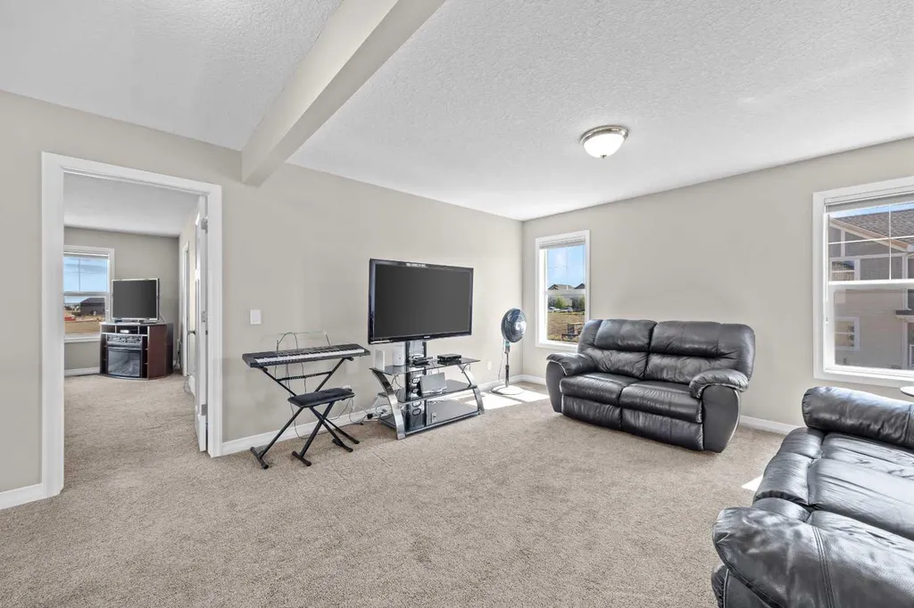 27 Mahogany Crescent SE Calgary AB T3M 2K6